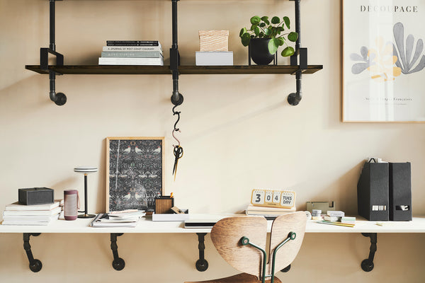 how to organize your student room 