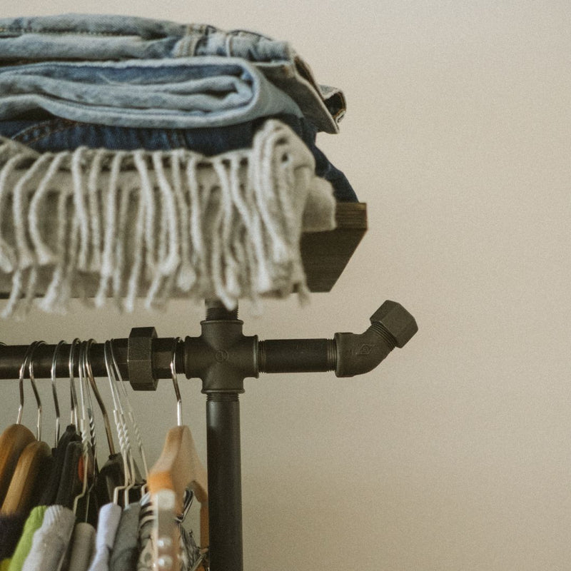 Crochet pour accrocher des accessoires 