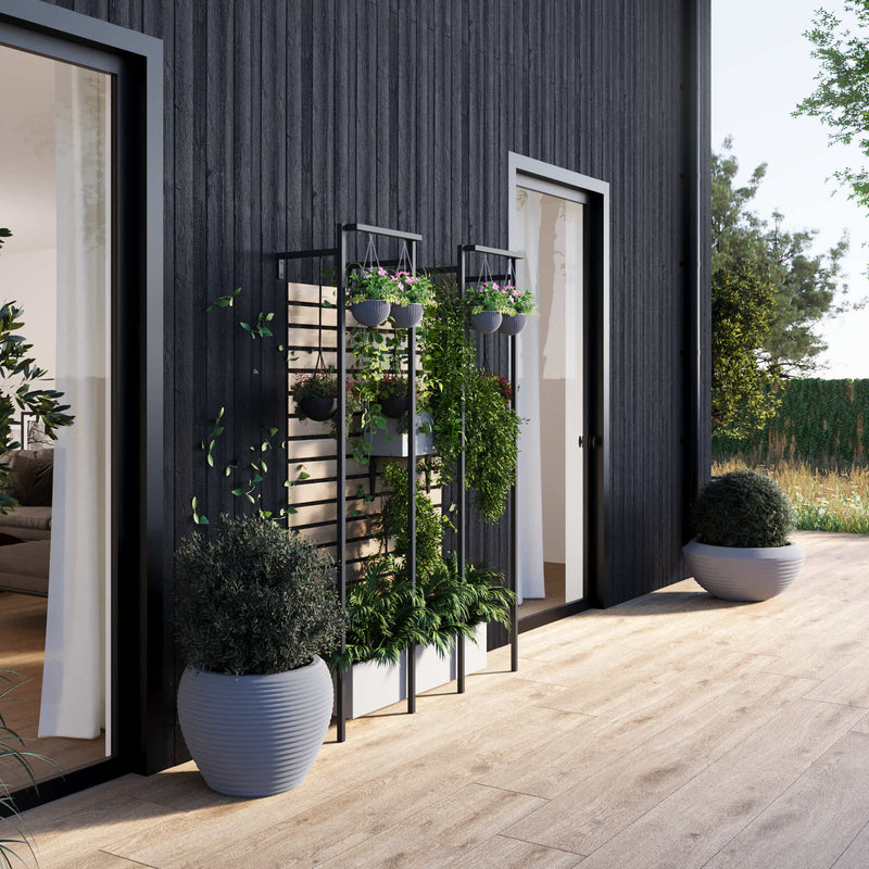 Dressing ouvert noir mat minimaliste de forme carrée pour accrocher des plantes à l'extérieur