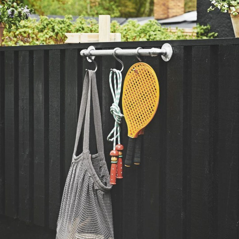 tringle en acier argenté pour suspendre les accessoires de jardin