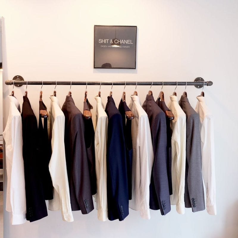 Tringle murale pour suspendre les vêtements