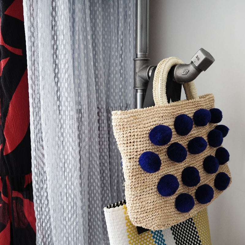 portemanteau avec crochet acier pour suspendre les sacs à main