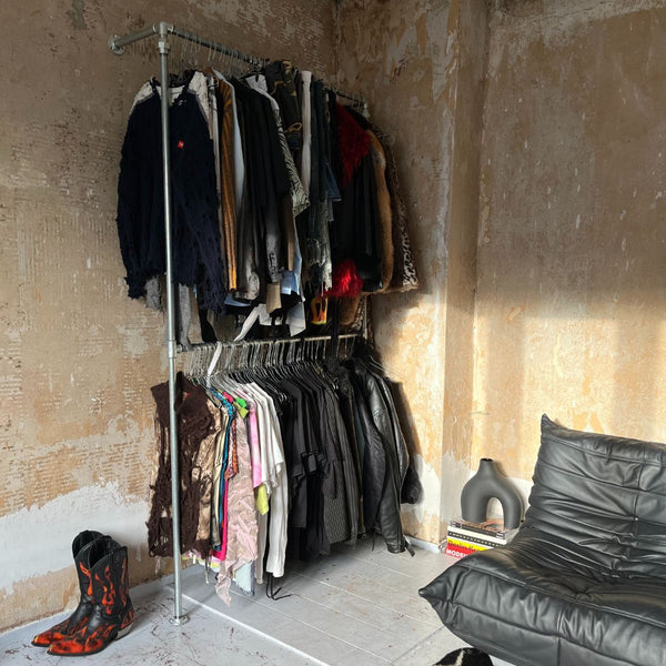 Penderie tuyaux argentés doubel tringle à vêtements 