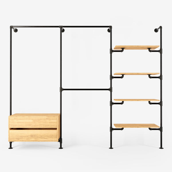 Solution de rangement Rackbuddy Walk-In en fer noir composée de rails, d'étagères et d'une commode en chêne classique