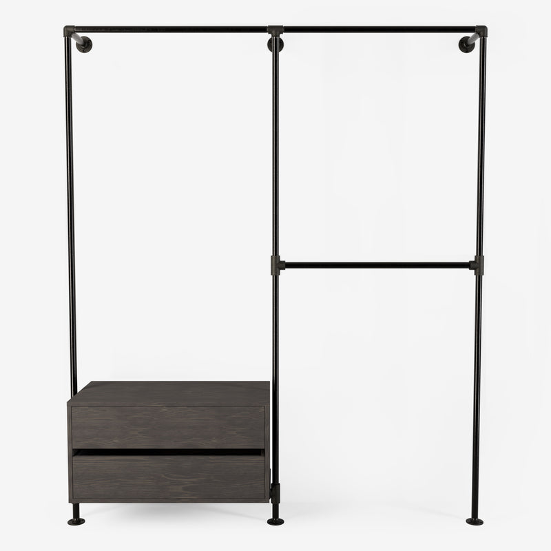 Solution de rangement Rackbuddy Walk-In en fer foncé composée de trois rails et d'une commode en pin foncé